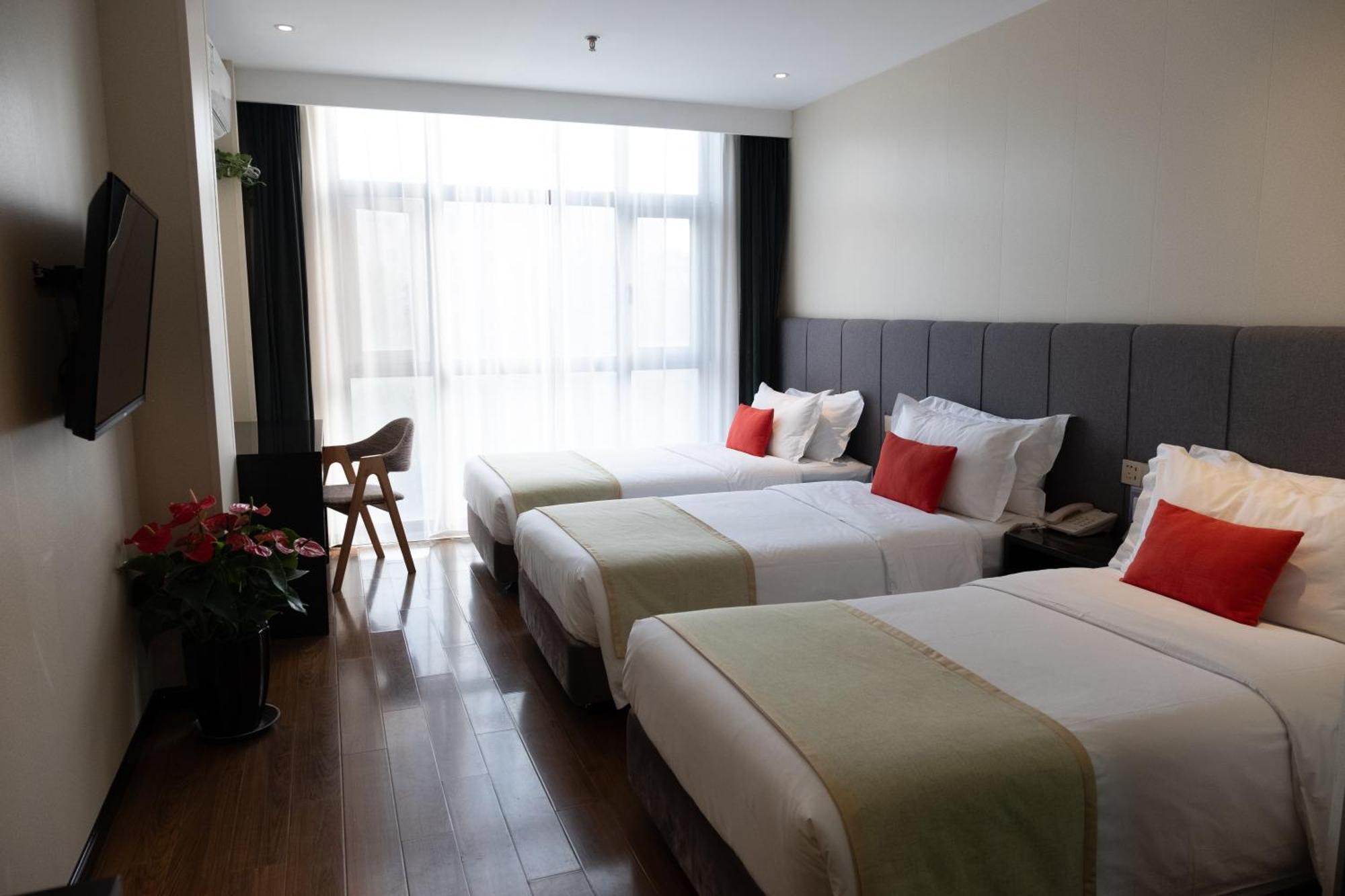 Shanghai Joyful Star Hotel-Free Shuttle Bus To Pudong Airport And Disney Exterior photo