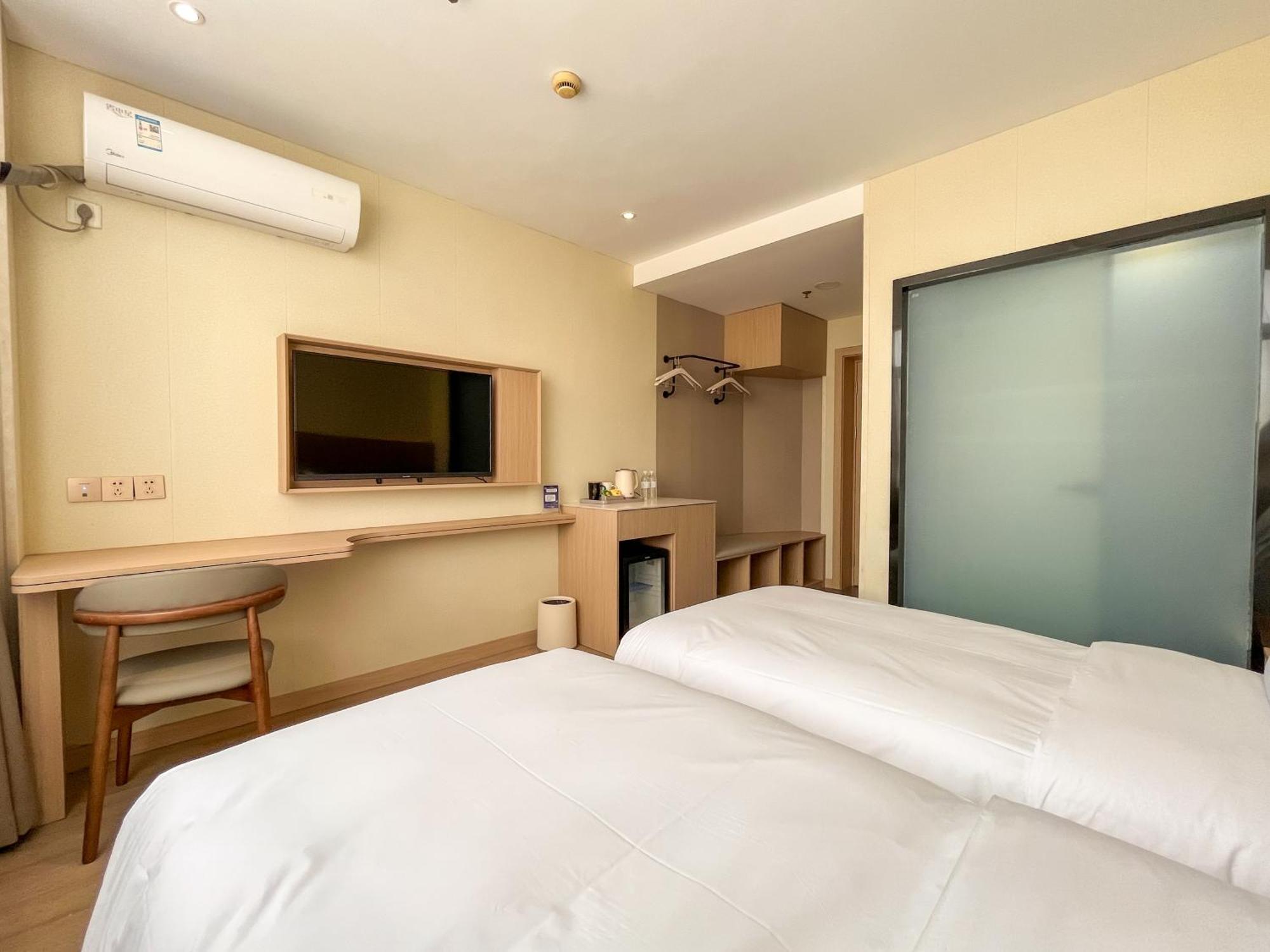 Shanghai Joyful Star Hotel-Free Shuttle Bus To Pudong Airport And Disney Exterior photo